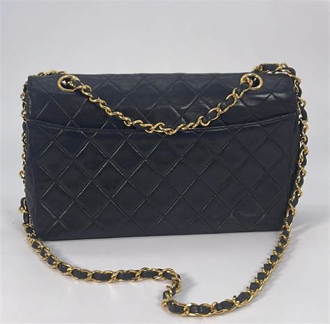 chanel matelasse noir|Chanel matelasse chain shoulder bag.